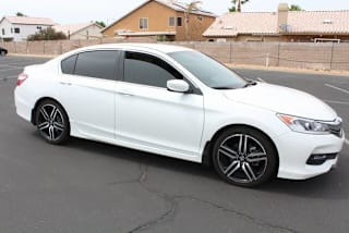 2017 Honda Accord Sport 1HGCR2F52HA285356 2017 Honda Accord Sport
