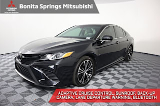 2018 Toyota Camry SE 4T1B11HK1JU572959 2018 Toyota Camry SE