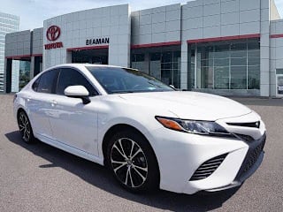 2018 Toyota Camry SE 4T1B11HK3JU661965 2018 Toyota Camry SE