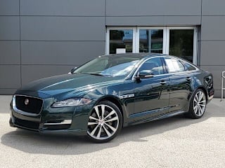 2017 Jaguar XJ R-Sport SAJWA1C70H8W09013 2017 Jaguar XJ R-Sport