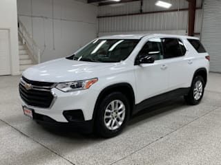 2019 Chevrolet Traverse LS 1GNEVLKW9KJ129949 2019 Chevrolet Traverse LS