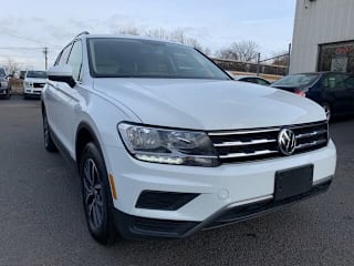 2019 Volkswagen Tiguan 2.0T SE 4Motion 3VV2B7AX4KM115449 2019 Volkswagen Tiguan 2.0T SE 4Motion