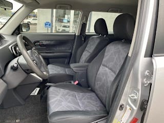 2011 Scion xB Base JTLZE4FE3B1133033 2011 Scion xB Base