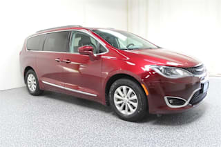 2017 Chrysler Pacifica Touring-L 2C4RC1BG2HR642087 2017 Chrysler Pacifica Touring-L