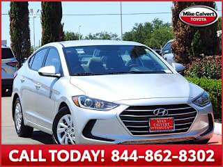 2017 Hyundai Elantra SE 5NPD74LF4HH094192 2017 Hyundai Elantra SE