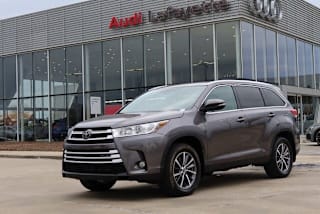 2019 Toyota Highlander XLE 5TDKZRFH2KS557007 2019 Toyota Highlander XLE
