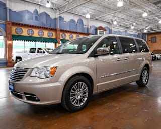 2013 Chrysler Town and Country 2C4RC1CG1DR647371 2013 Chrysler Town and Country