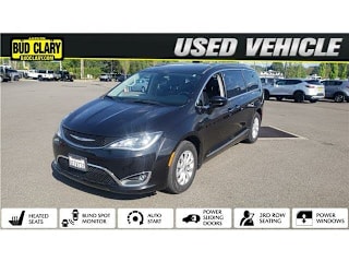 2018 Chrysler Pacifica Touring L 2C4RC1BG3JR123166 2018 Chrysler Pacifica Touring L