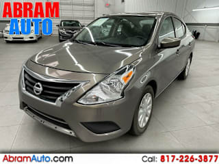 2017 Nissan Versa 1.6 S 3N1CN7AP9HL851010 2017 Nissan Versa 1.6 S