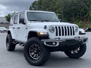 2019 Jeep Wrangler Unlimited Sahara 1C4HJXEN1KW590304 2019 Jeep Wrangler Unlimited Sahara