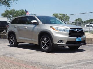2016 Toyota Highlander XLE 5TDKKRFH4GS153069 2016 Toyota Highlander XLE