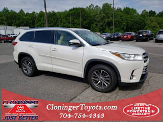 2018 Toyota Highlander XLE 5TDJZRFH5JS824053 2018 Toyota Highlander XLE