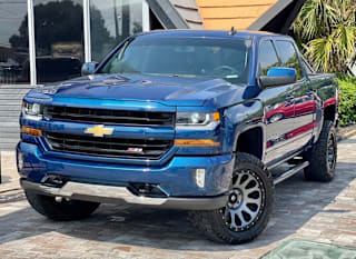 2017 Chevrolet Silverado 1500 LT 3GCUKREC4HG426686 2017 Chevrolet Silverado 1500 LT