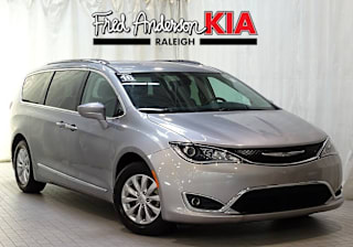 2018 Chrysler Pacifica Touring L 2C4RC1BG3JR119201 2018 Chrysler Pacifica Touring L