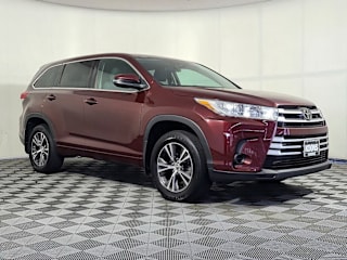 2018 Toyota Highlander LE 5TDBZRFHXJS809763 2018 Toyota Highlander LE