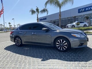 2017 Nissan Altima 1N4AL3AP8HC284101 2017 Nissan Altima