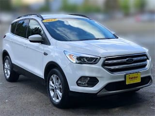 2017 Ford Escape SE 1FMCU9GD0HUC27431 2017 Ford Escape SE