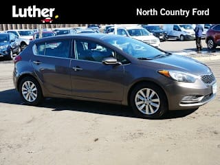 2014 Kia Forte5 KNAFX5A88E5168631 2014 Kia Forte5