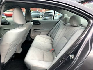 2017 Honda Accord LX 1HGCR2F3XHA286947 2017 Honda Accord LX