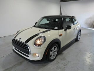 2016 MINI Hardtop 2 Door Cooper WMWXP5C5XG3B76075 2016 MINI Hardtop 2 Door Cooper