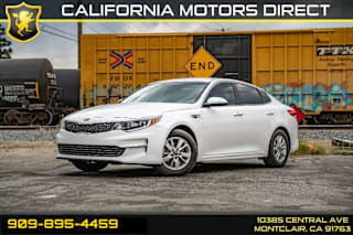 2018 Kia Optima KNAGT4L36J5203284 2018 Kia Optima