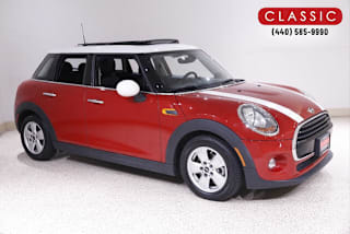 2017 MINI Hardtop 4 Door Cooper WMWXU1C59H2E18198 2017 MINI Hardtop 4 Door Cooper