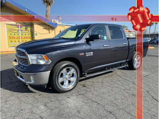 2013 Ram Pickup 1500 1C6RR6LT1DS666081 2013 Ram Pickup 1500