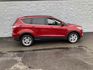 2018 Ford Escape SE 1FMCU0GDXJUC00996 2018 Ford Escape SE