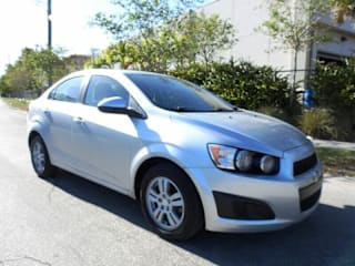 2014 Chevrolet Sonic 1G1JC5SH0E4165700 2014 Chevrolet Sonic