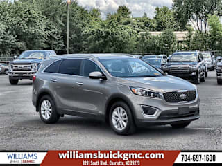 2017 Kia Sorento LX 5XYPGDA30HG232064 2017 Kia Sorento LX