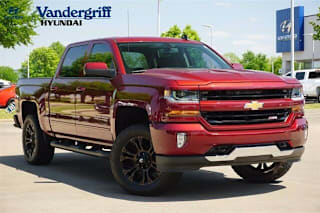 2017 Chevrolet Silverado 1500 LT 3GCUKREC6HG164640 2017 Chevrolet Silverado 1500 LT