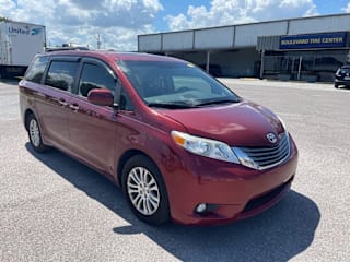 2015 Toyota Sienna XLE 8-Passenger 5TDYK3DC6FS606542 2015 Toyota Sienna XLE 8-Passenger