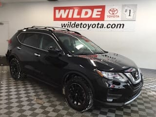 2017 Nissan Rogue 5N1AT2MV8HC823908 2017 Nissan Rogue