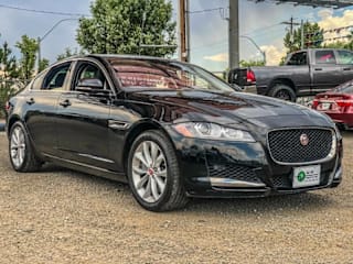 2019 Jaguar XF SAJBJ4FX1KCY79240 2019 Jaguar XF