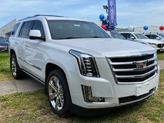 2017 Cadillac Escalade Premium Luxury 1GYS4CKJ9HR373737 2017 Cadillac Escalade Premium Luxury