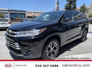 2018 Toyota Highlander LE 5TDZZRFH4JS272029 2018 Toyota Highlander LE