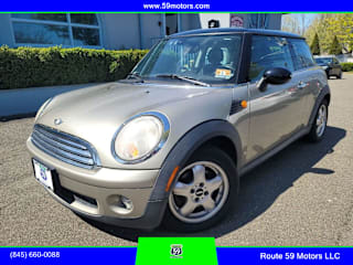 2008 MINI Cooper Base WMWMF33518TT60202 2008 MINI Cooper Base