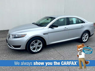 2017 Ford Taurus 1FAHP2D82HG135161 2017 Ford Taurus