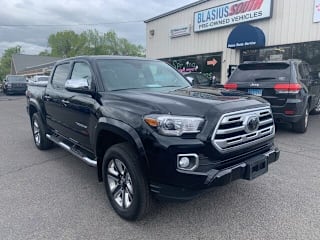 2018 Toyota Tacoma Limited 3TMGZ5AN1JM137460 2018 Toyota Tacoma Limited