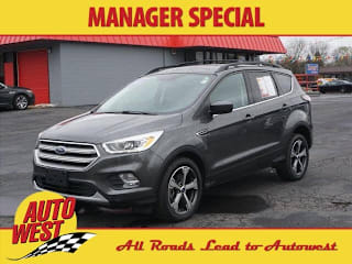 2017 Ford Escape SE 1FMCU9G91HUB17824 2017 Ford Escape SE