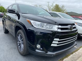 2017 Toyota Highlander XLE 5TDKZRFH2HS195611 2017 Toyota Highlander XLE