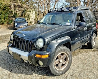 2003 Jeep Liberty 1J4GL38K33W632032 2003 Jeep Liberty