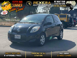 2009 Toyota Yaris Base JTDJT903195232262 2009 Toyota Yaris Base