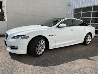 2017 Jaguar XJ R-Sport SAJWA1C73H8W07319 2017 Jaguar XJ R-Sport