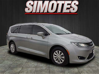 2017 Chrysler Pacifica Touring Plus 2C4RC1BGXHR530606 2017 Chrysler Pacifica Touring Plus