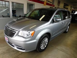 2015 Chrysler Town and Country Touring-L 2C4RC1CG0FR657070 2015 Chrysler Town and Country Touring-L