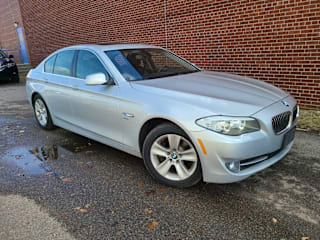 2012 BMW 5 Series 528i xDrive WBAXH5C57CDW07180 2012 BMW 5 Series 528i xDrive
