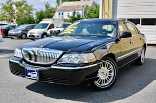 2008 Lincoln Town Car Signature L 2LNHM85W28X648774 2008 Lincoln Town Car Signature L