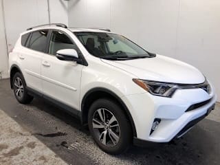 2018 Toyota RAV4 JTMRFREV5JJ202231 2018 Toyota RAV4