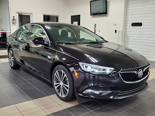 2020 Buick Regal Sportback Essence W04GP6SX9L1017248 2020 Buick Regal Sportback Essence
